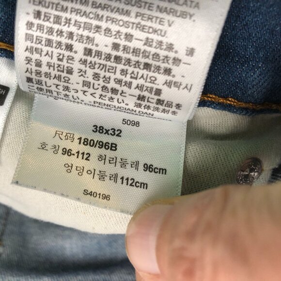 Levi's Men's Jeans Size 38x32 514 Straight Classic Blue Denim Casual Pockets - Picture 8 of 15